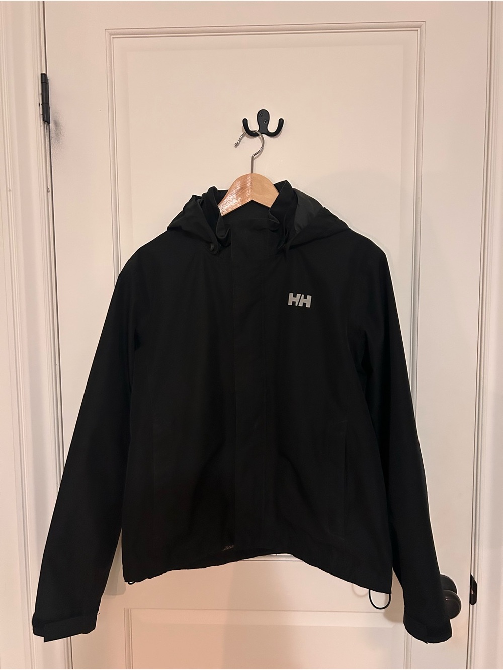 Helly Hansen Black Hooded Raincoat : Size 176/16 Junior (US 16 - Fits Adult S/M)